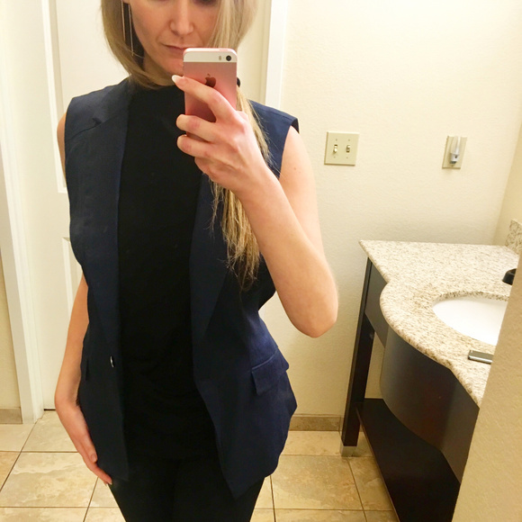 NWT WH|BM Linen Blend “Dobby” Vest, Size 14 - Picture 2 of 8